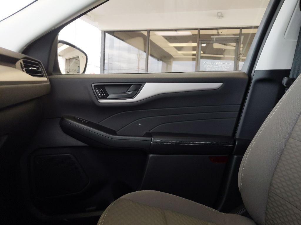Used 2022 Ford Escape - photo 26