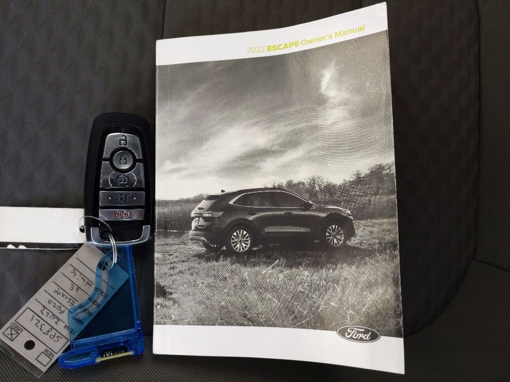 Used 2022 Ford Escape - photo 32