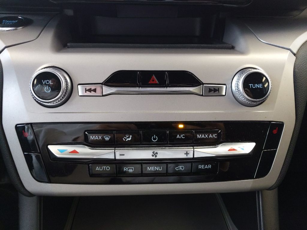 Used 2023 Ford Explorer - photo 24