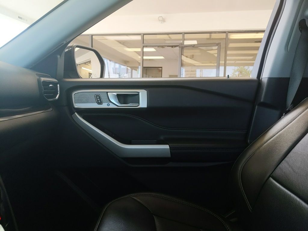 Used 2022 Ford Explorer - photo 28