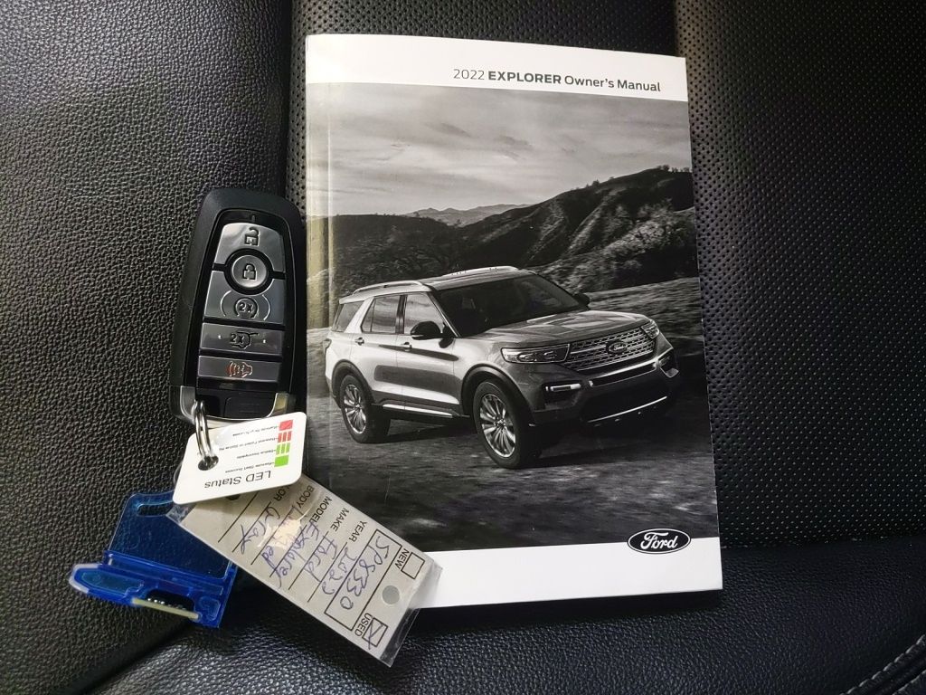 Used 2022 Ford Explorer - photo 36