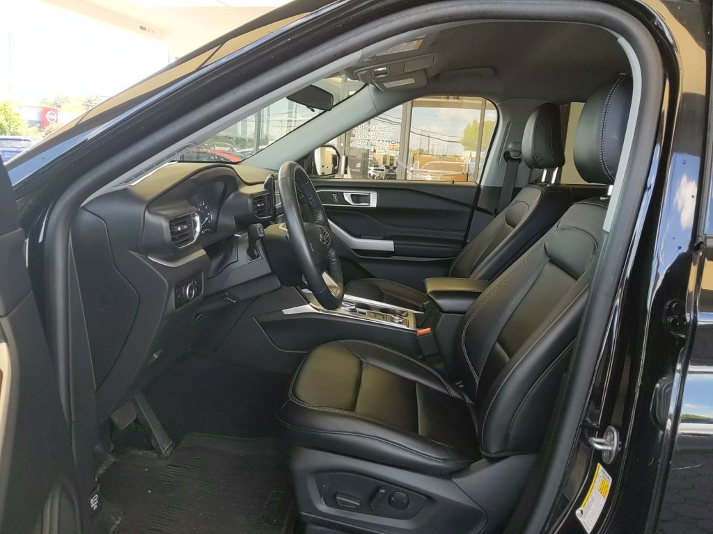 Used 2023 Ford Explorer - photo 13