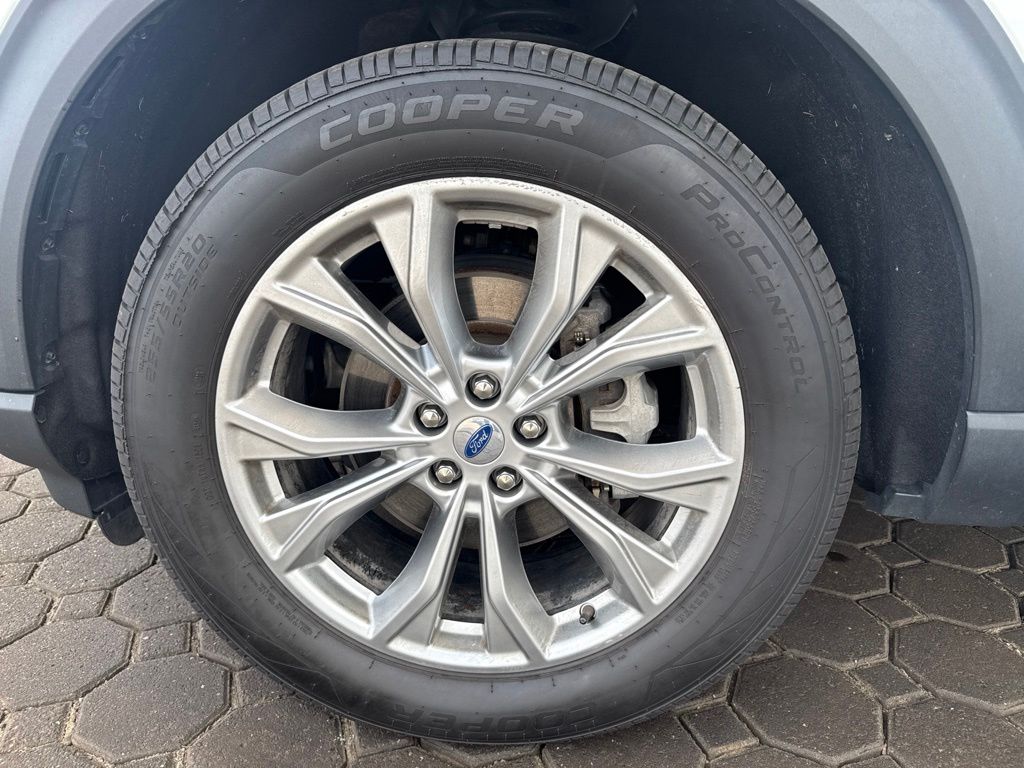 Used 2023 Ford Explorer - photo 16