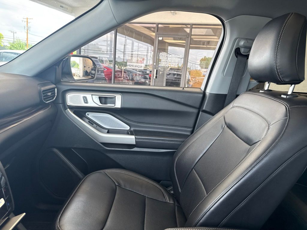 Used 2023 Ford Explorer - photo 31