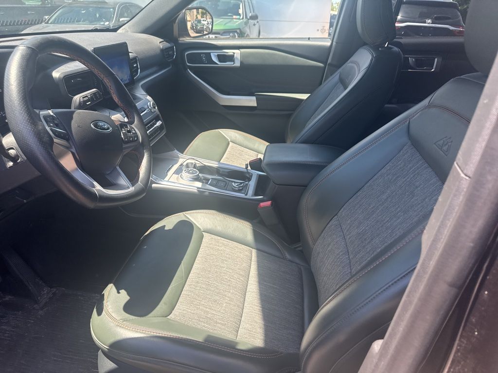 Used 2022 Ford Explorer - photo 13