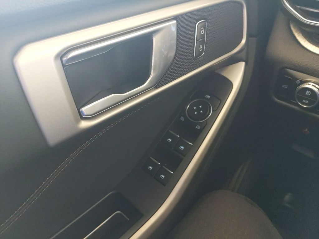 Used 2022 Ford Explorer - photo 13