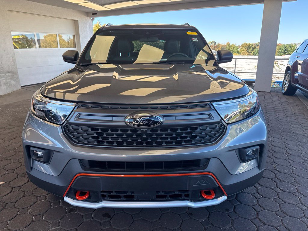 Used 2023 Ford Explorer - photo 2