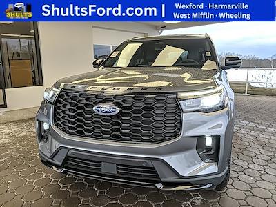 Used 2025 Ford Explorer - photo 1