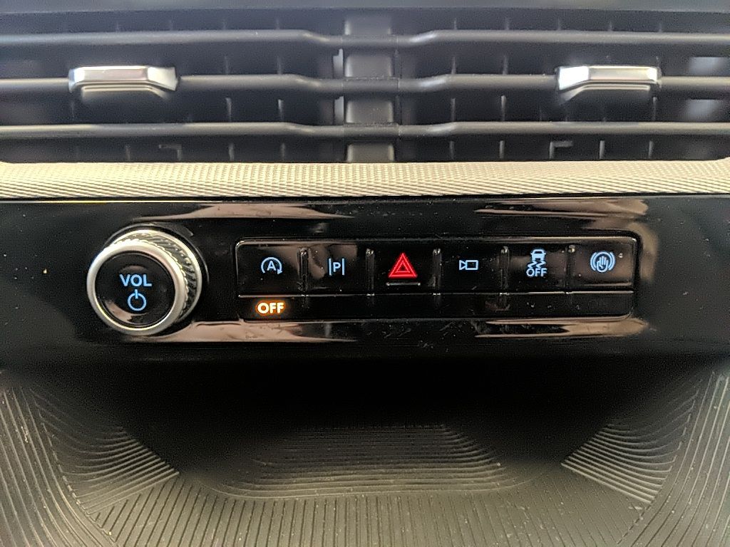 Used 2025 Ford Explorer - photo 22
