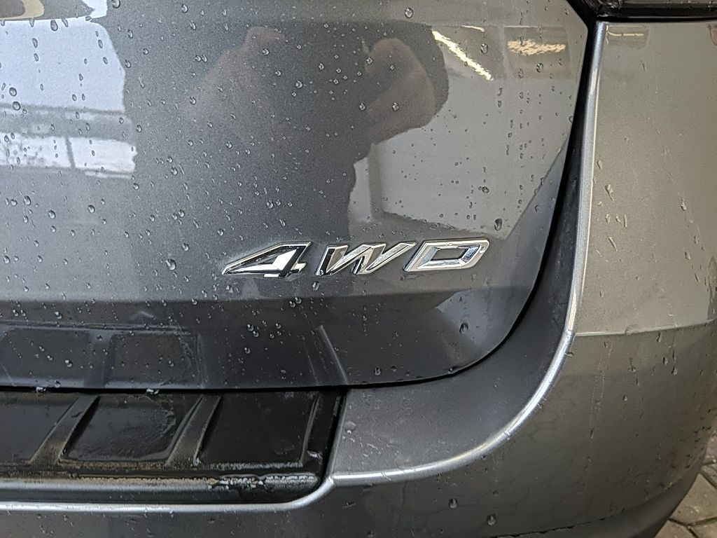 Used 2025 Ford Explorer - photo 11