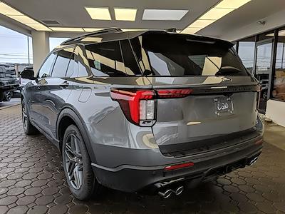 Used 2025 Ford Explorer - photo 1