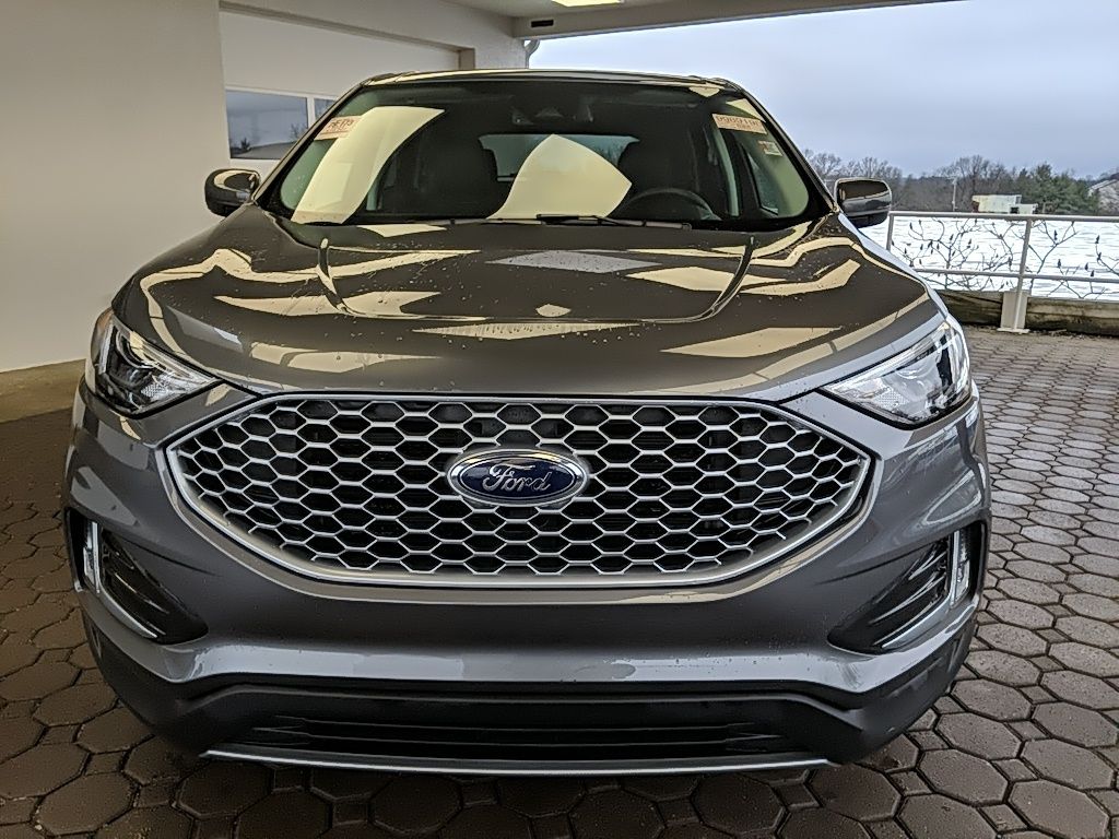 Used 2024 Ford Edge - photo 5