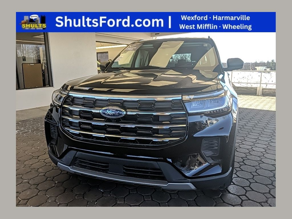 Used 2025 Ford Explorer - photo 1