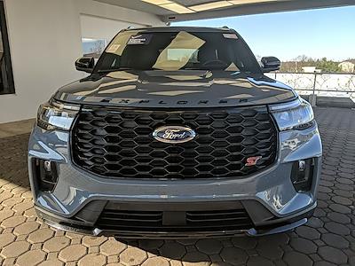 Used 2025 Ford Explorer - photo 1