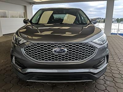 Used 2024 Ford Edge - photo 2