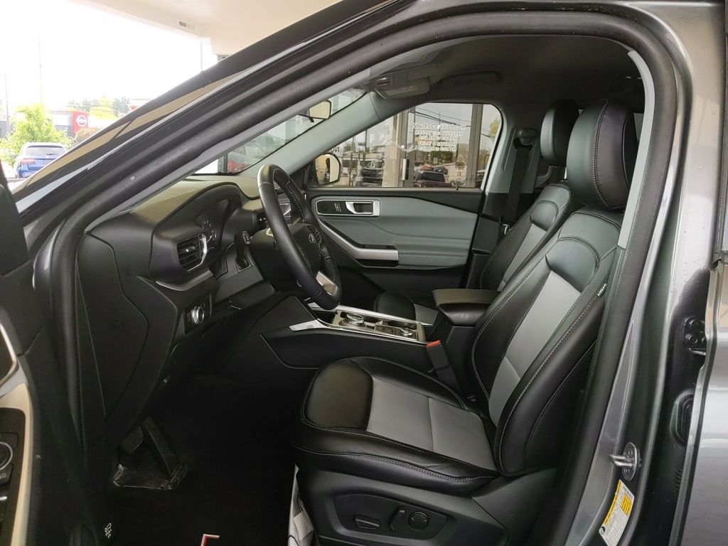 Used 2023 Ford Explorer - photo 15