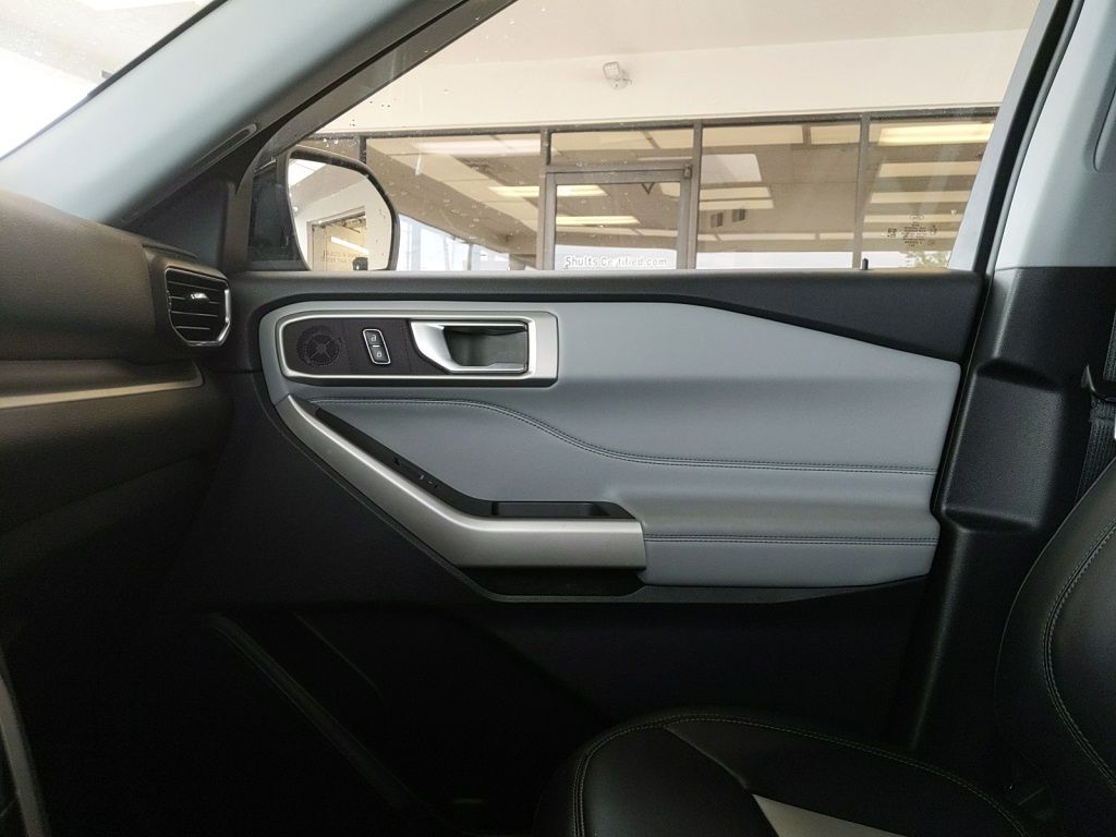 Used 2023 Ford Explorer - photo 27