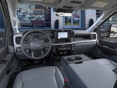 New 2025 Ford F-550 - photo 1