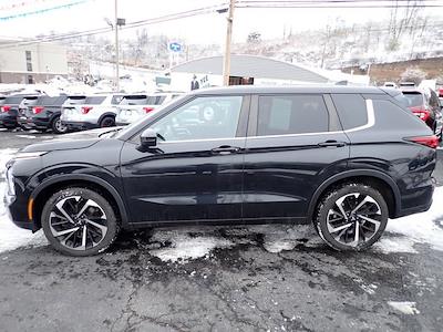 2022 Mitsubishi Outlander 4WD SUV for sale #WP1950B - photo 2