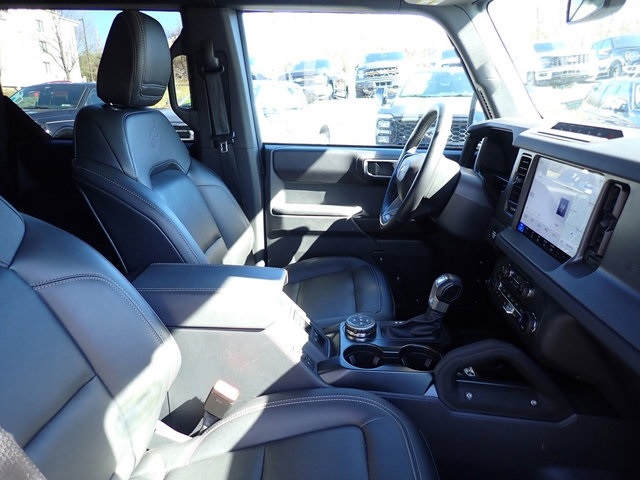 Used 2025 Ford Bronco - photo 11