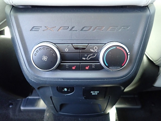 Used 2025 Ford Explorer - photo 22