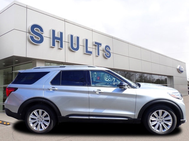 Used 2025 Ford Explorer - photo 6