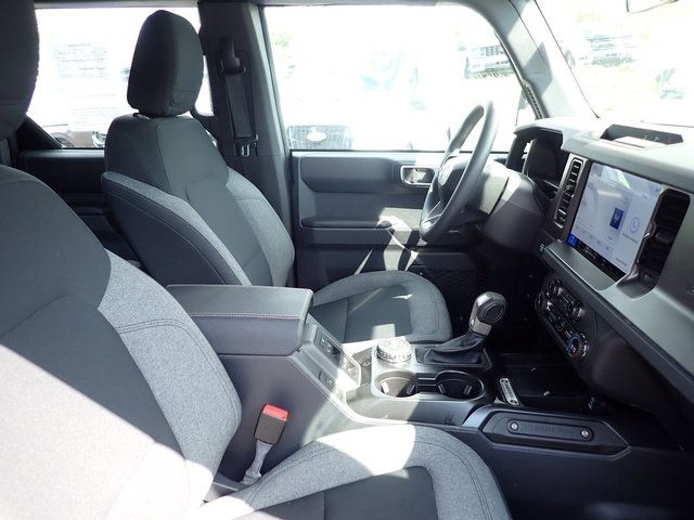Used 2025 Ford Bronco - photo 11