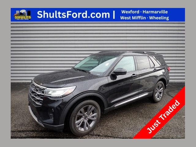 Used 2025 Ford Explorer - photo 1