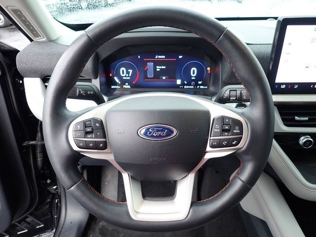 Used 2025 Ford Explorer - photo 28