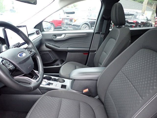Used 2024 Ford Escape - photo 18