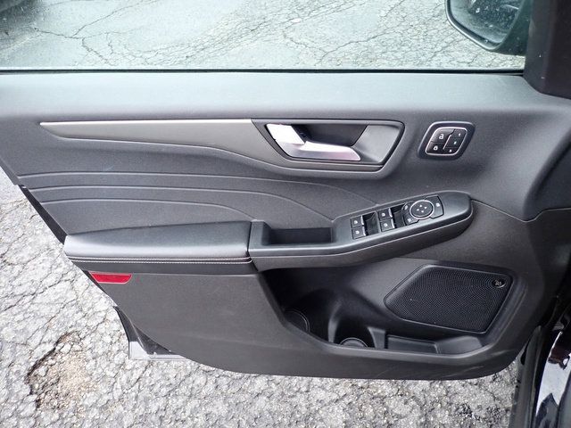 Used 2024 Ford Escape - photo 23