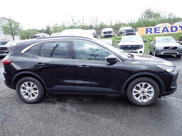 Used 2024 Ford Escape - photo 11