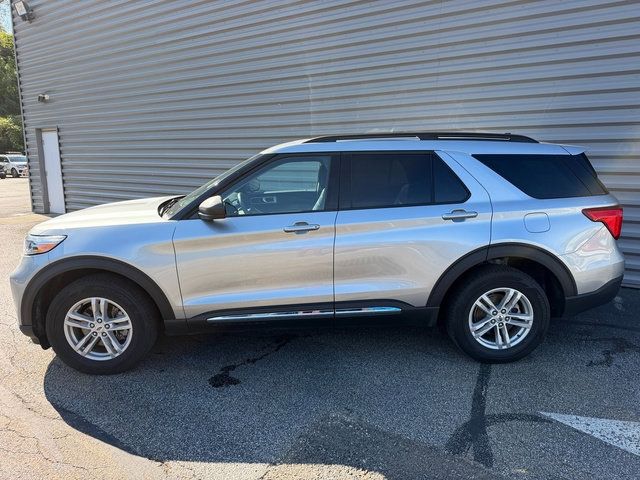 Used 2024 Ford Explorer - photo 2