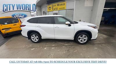 2023 Toyota Highlander AWD SUV for sale #F13554 - photo 2