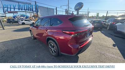 2022 Toyota Highlander AWD SUV for sale #F13880 - photo 2
