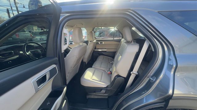Used 2023 Ford Explorer - photo 21