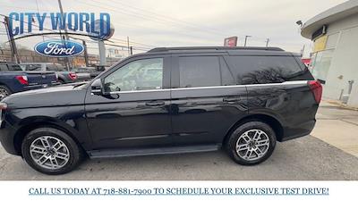 Used 2025 Ford Expedition - photo 1