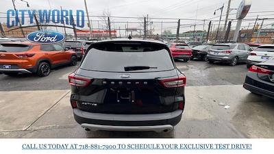 Used 2024 Ford Escape - photo 1