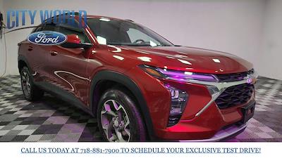 Used 2025 Chevrolet Trax - photo 1