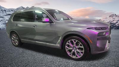 Used 2025 BMW X7 - photo 1
