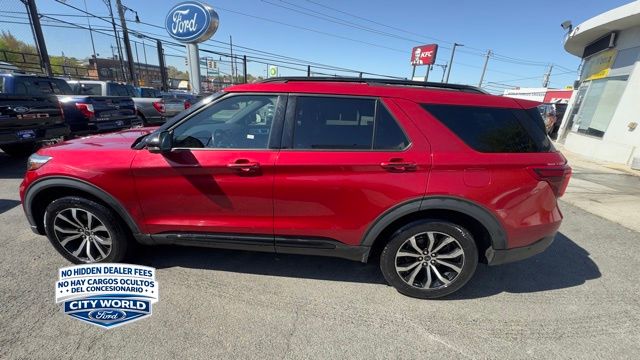 Used 2021 Ford Explorer - photo 1