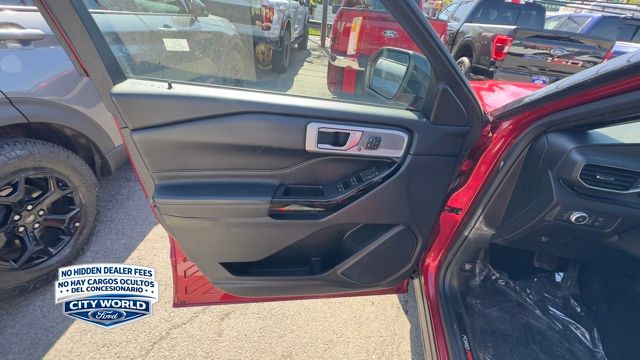 Used 2021 Ford Explorer - photo 7