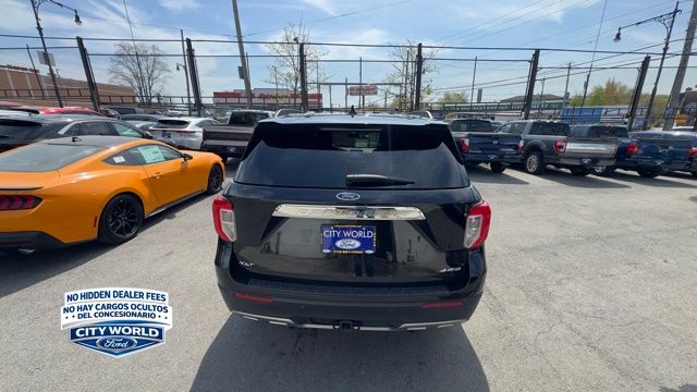 Used 2023 Ford Explorer - photo 2