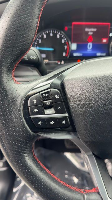 Used 2023 Ford Explorer - photo 10
