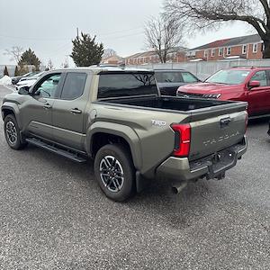 Used 2025 Toyota Tacoma - photo 1