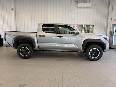 Used 2025 Toyota Tacoma - photo 1