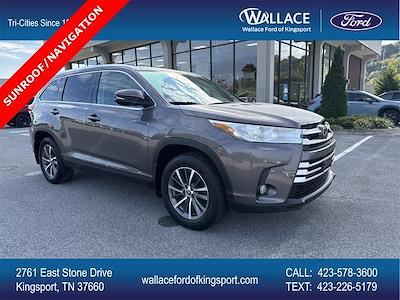 Used 2019 Toyota Highlander XLE for sale #F122T25C - photo 1