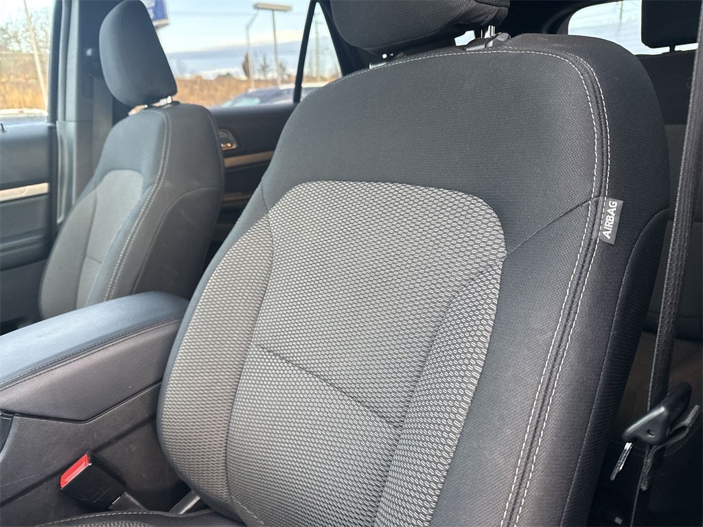 Used 2019 Ford Explorer - photo 11