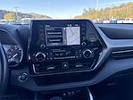 Used 2022 Toyota Highlander XLE for sale #F4T26A - photo 14