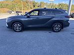 Used 2022 Toyota Highlander XLE for sale #F4T26A - photo 4